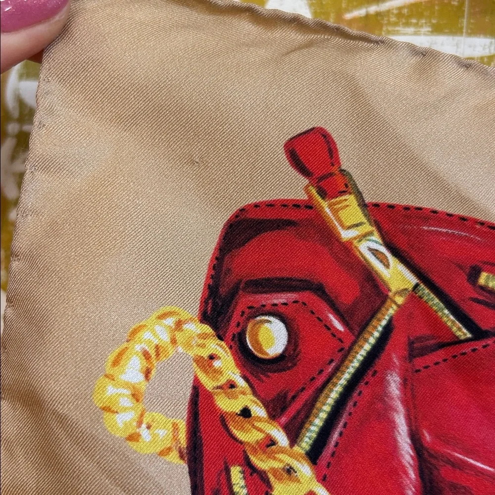 NWT MOSCHINO Silk Red/Black/Gold Heart Print Medium Square Scarf Made In Italy